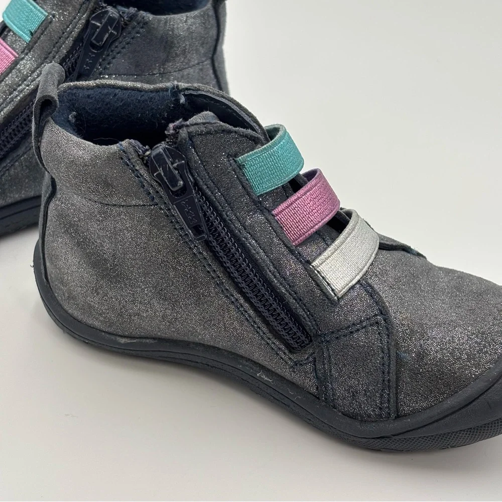Lasocki Toddler Girls Glitter Ankle Boots w/ Heart Patch‎ Size 8